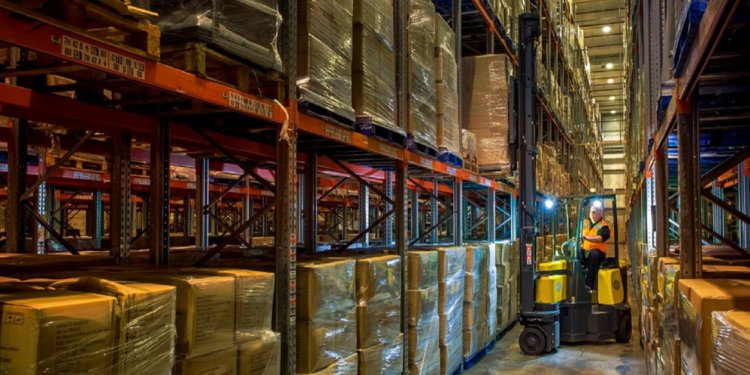 Aisle Forklifts